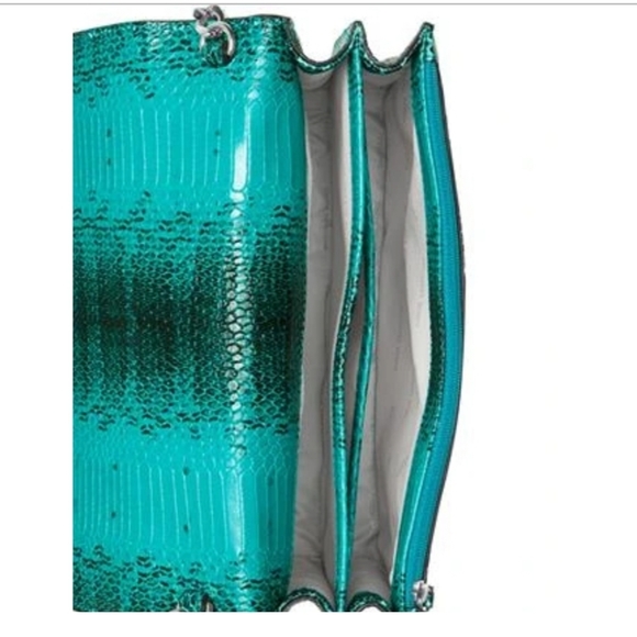 Michael Kors Large Gusset Crossbody - Picture 6 of 6